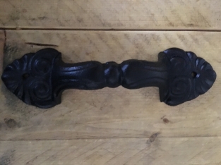 Door handle made of cast iron, Rasolie, beautiful black handle.